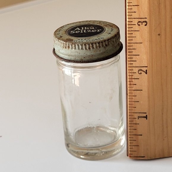 Vintage Small Clear Glass Alka Seltzer Jar with Metal Screw On Cap - Picture 14 of 16
